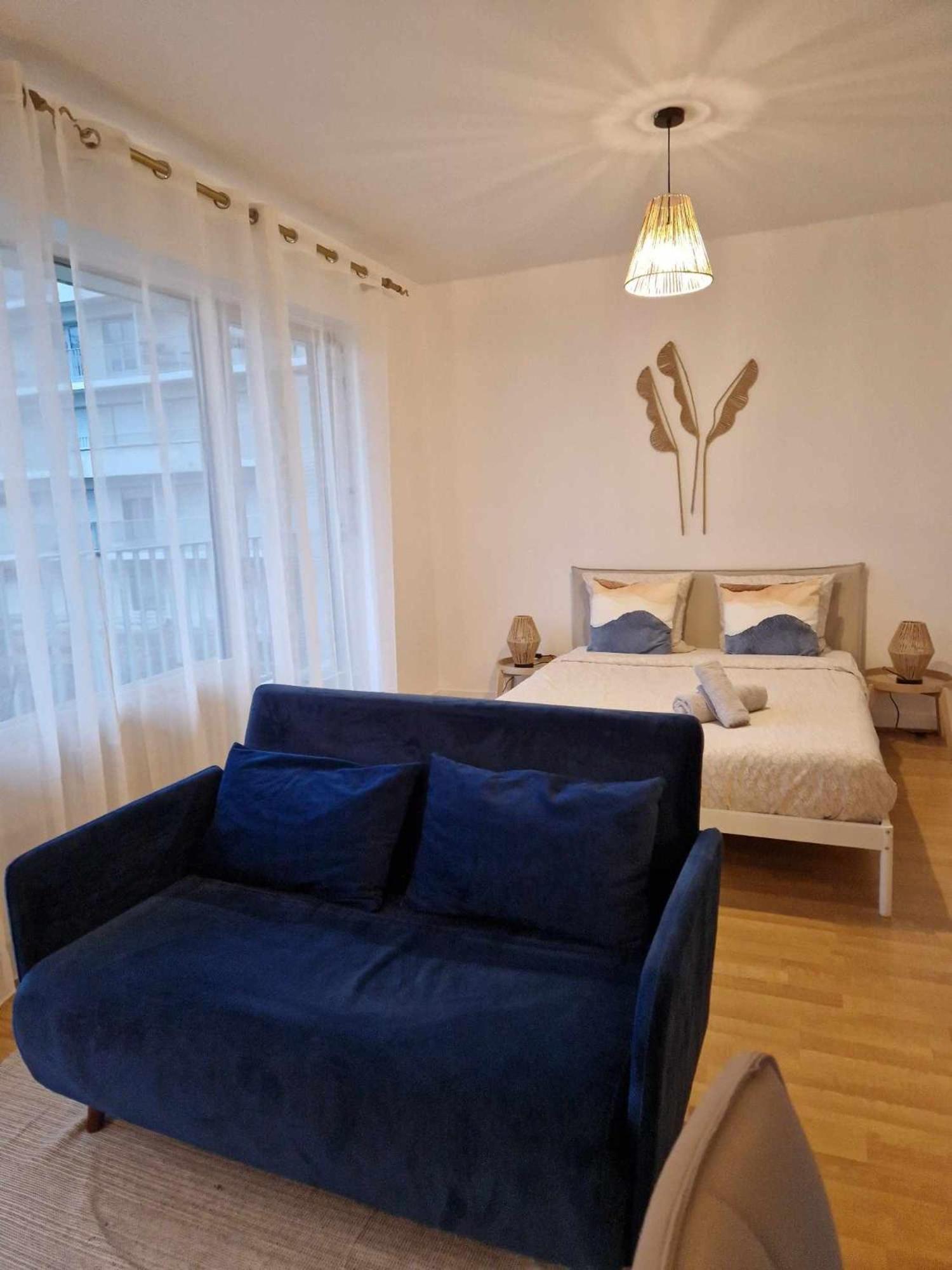 شقة Au Havre Des Sacres - Balcon - Proximite Centre رانس المظهر الخارجي الصورة
